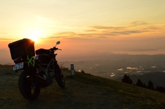 バイクと夕方