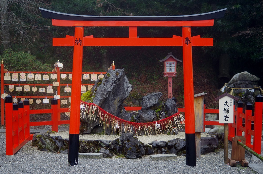 出雲大神宮　夫婦岩　
