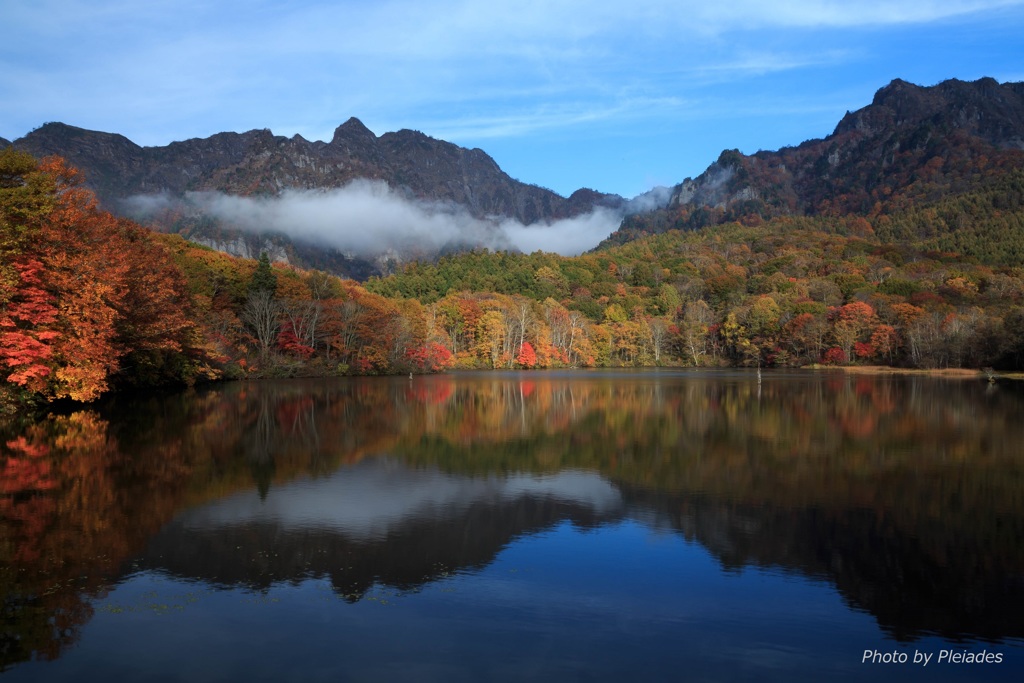 ２０１６　鏡池の紅葉３