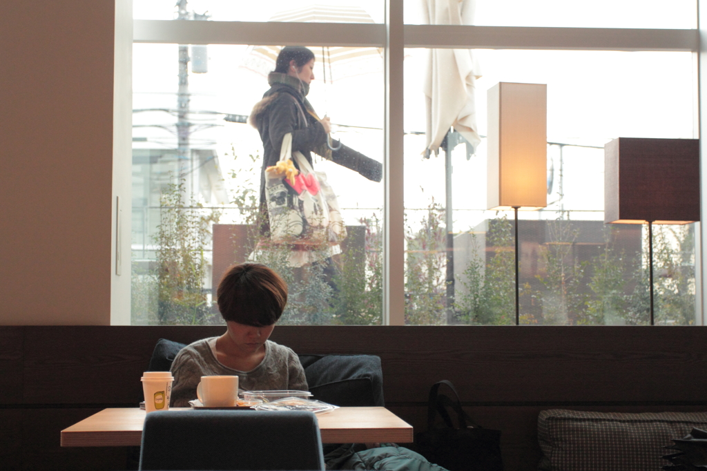 雨の朝のCafe