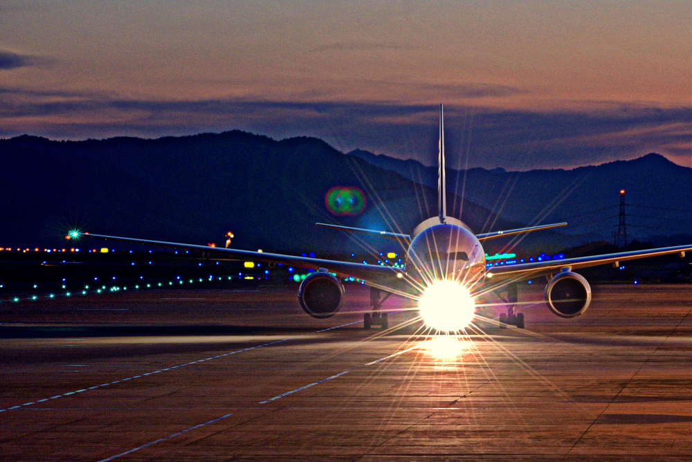 夕暮れの広島空港