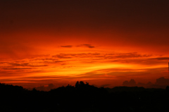 灼熱の夕焼空