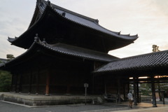 勝彼世間音なう