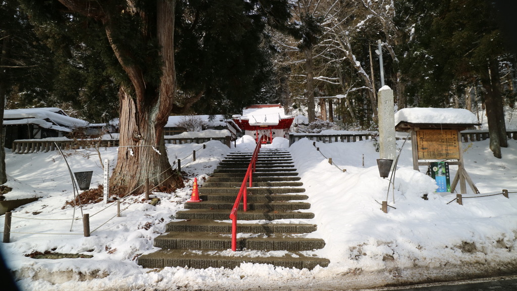御座石神社なう
