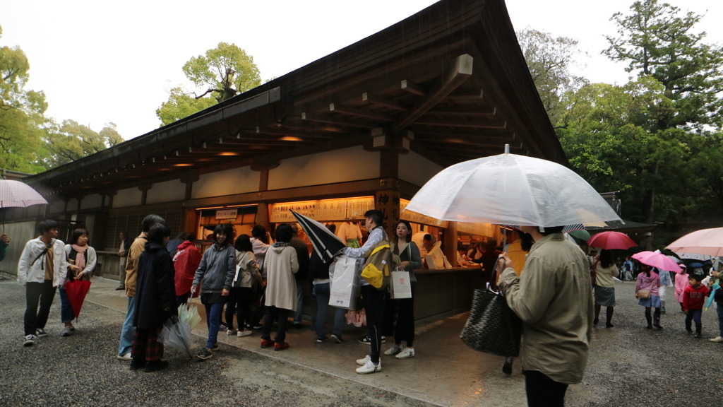 神楽殿なう