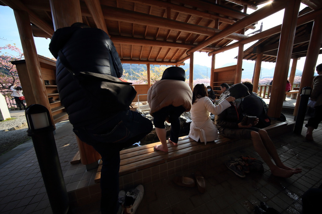 足湯なう