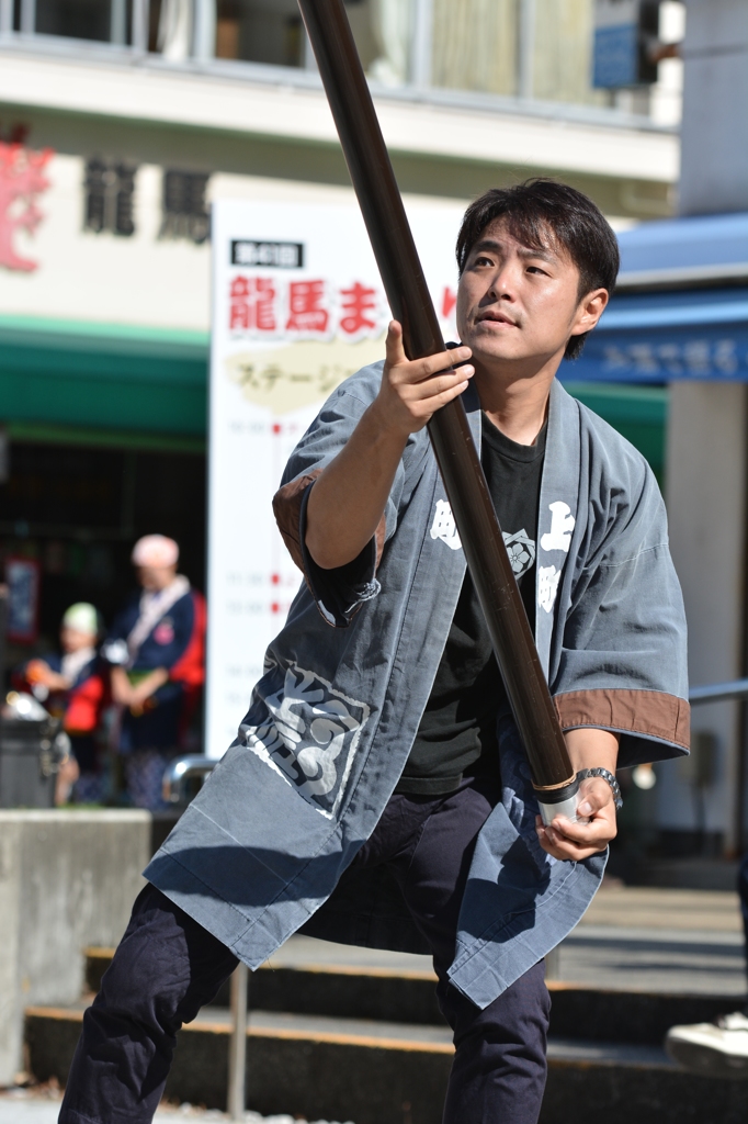 龍馬まつりin桂浜　帯屋町筋ジュニア隊　フラフって重い