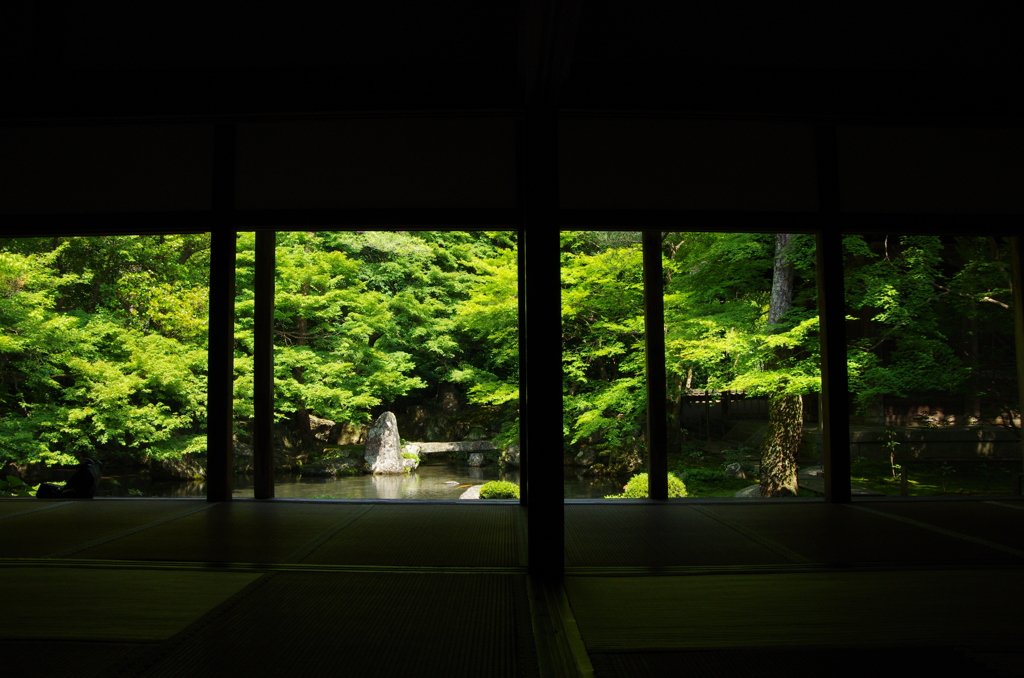 蓮華寺　額縁庭園