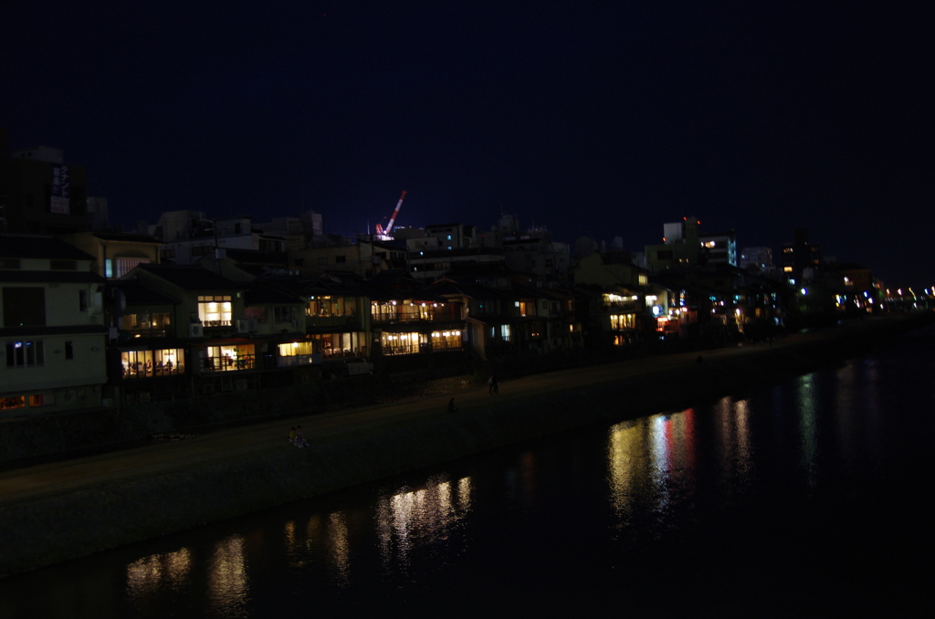 鴨川の夜