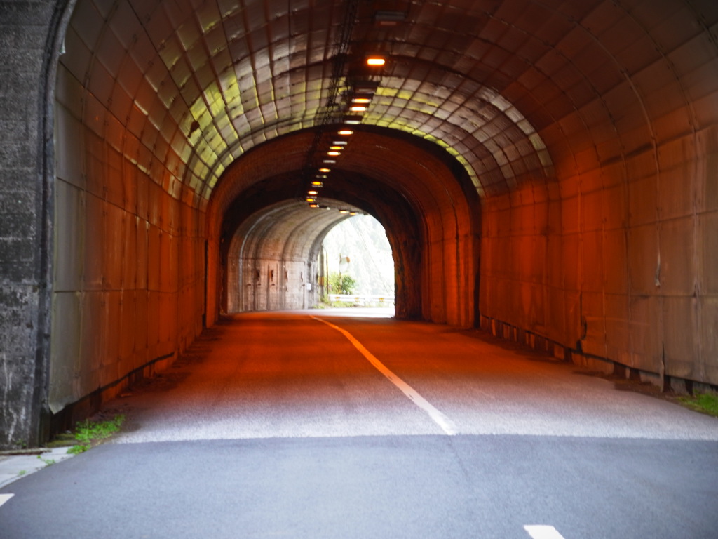 tunnel