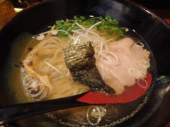 大阪　龍旗信ラーメン