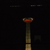 夜の映りこみ京都タワー。