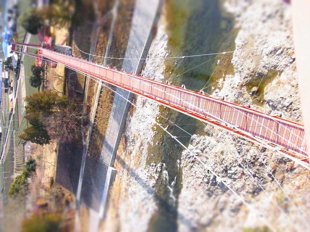 吊り橋　その３（ミニチュア風）