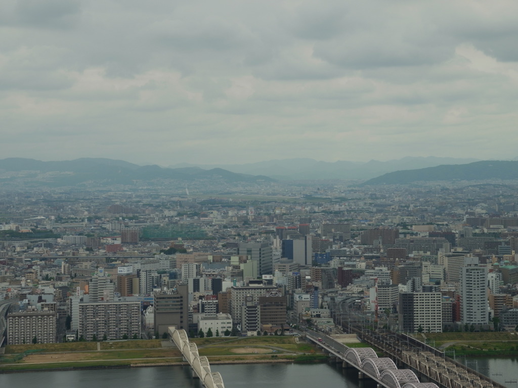 梅田スカイビルからの眺め