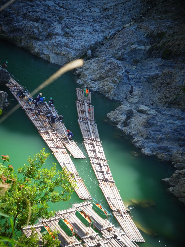 北山川の筏