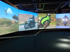 川崎ワールド。