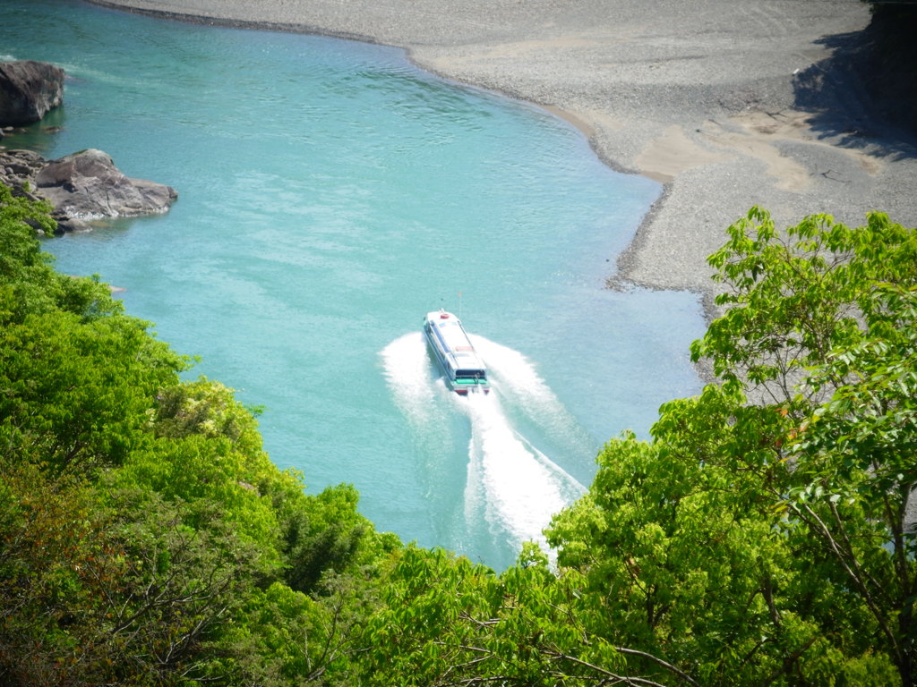 北山川ジェット船