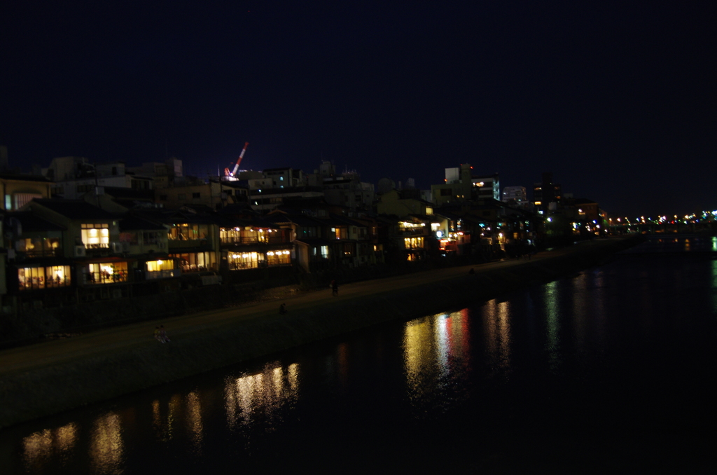 鴨川の夜