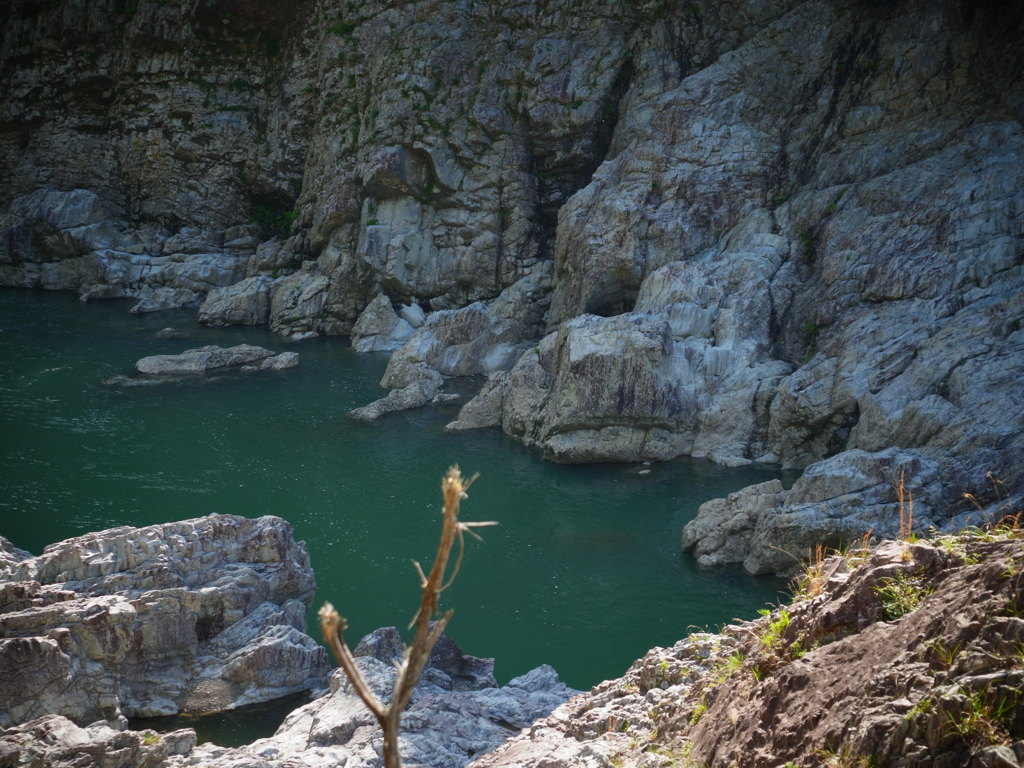 R0011744