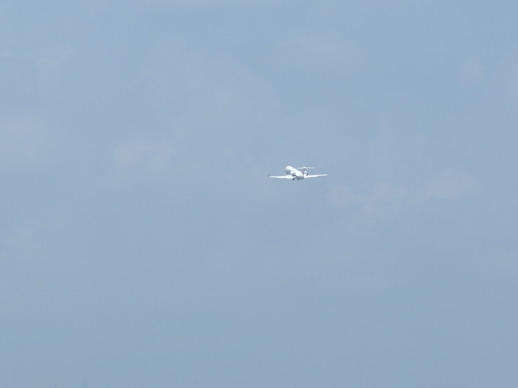 大空の世界へ。