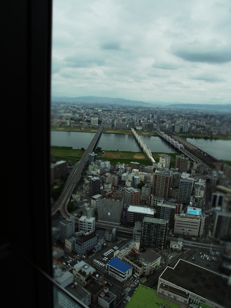 梅田スカイビルからの眺め