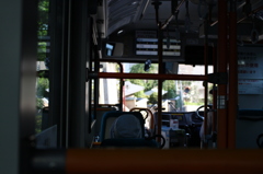 バスの車内