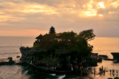 タナ・ロット寺院　3