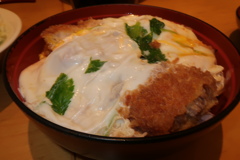 上大岡、勝のかつ丼