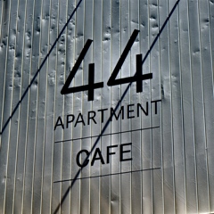 44 APARTMENT CAFE