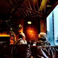 喫茶店の老夫婦