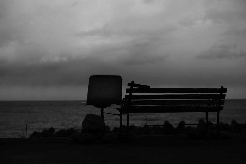 哀愁の日本海　　三題　　待ち人来たらず・・・