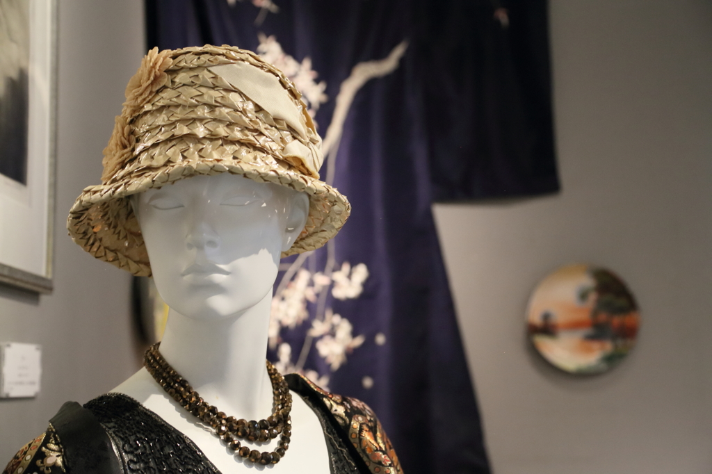 ふふっ　自信が有りますのね！では眼をあけるわ。