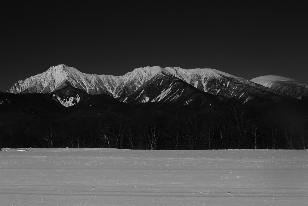 モノクロームの名山　　　三題　　　八ヶ岳