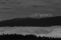 雲海と名峰　三題　エピローグ　御嶽山