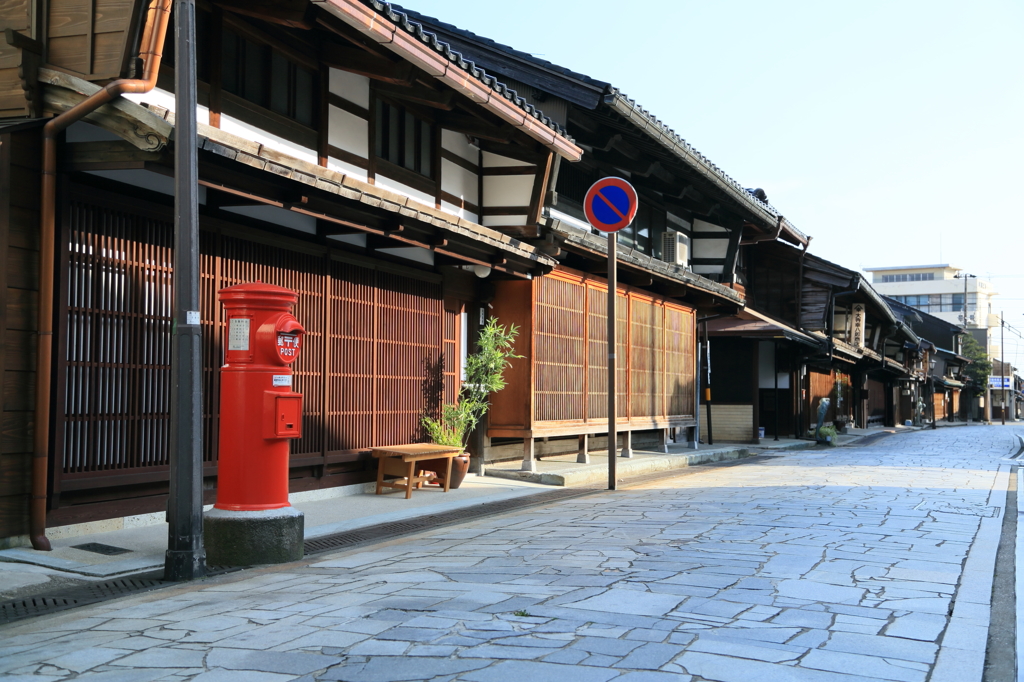 Ｍｒポストマンが来る前に、