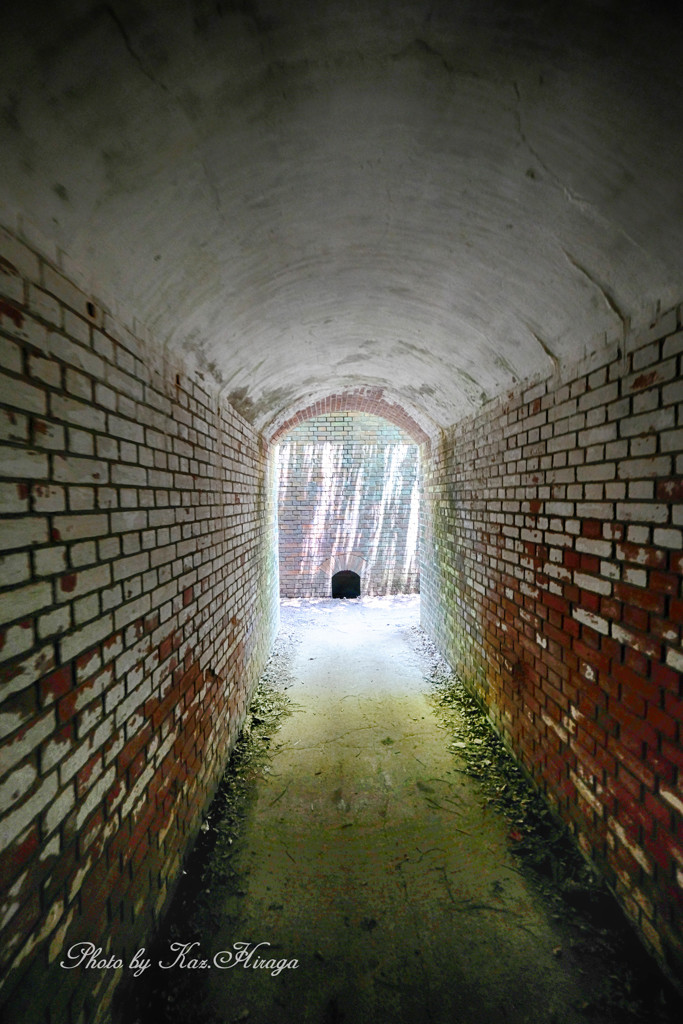 友ヶ島、砲台跡へ続くトンネル