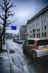 休日の小樽、雨