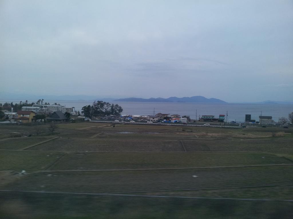 2019/04/13_サンダーバードから琵琶湖を望む
