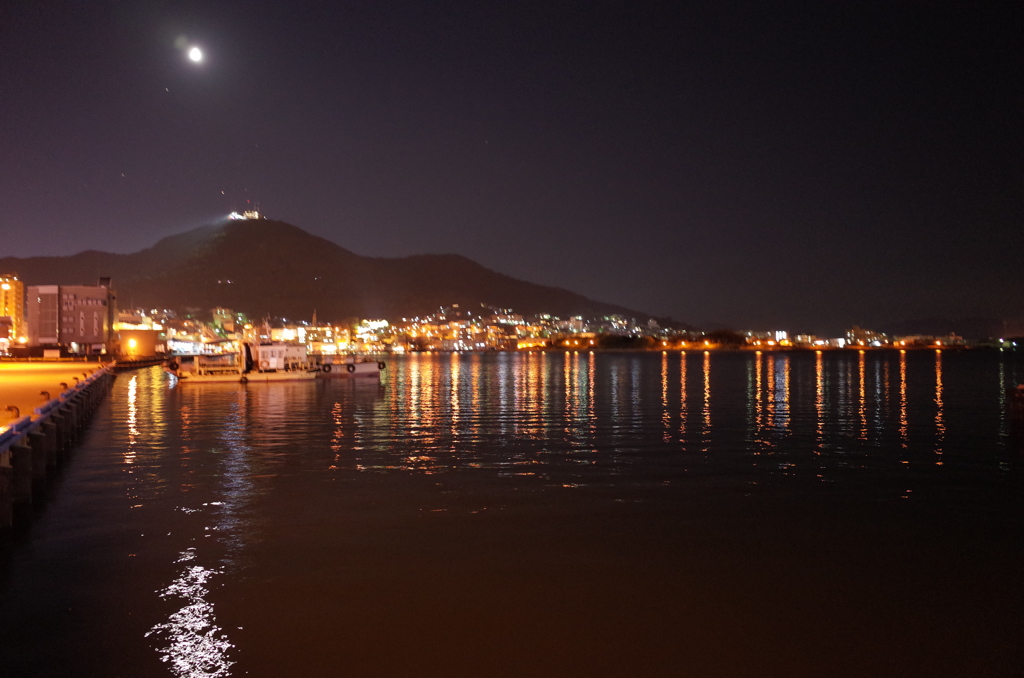 2016/08/12_夜の函館港と函館山（没カット）