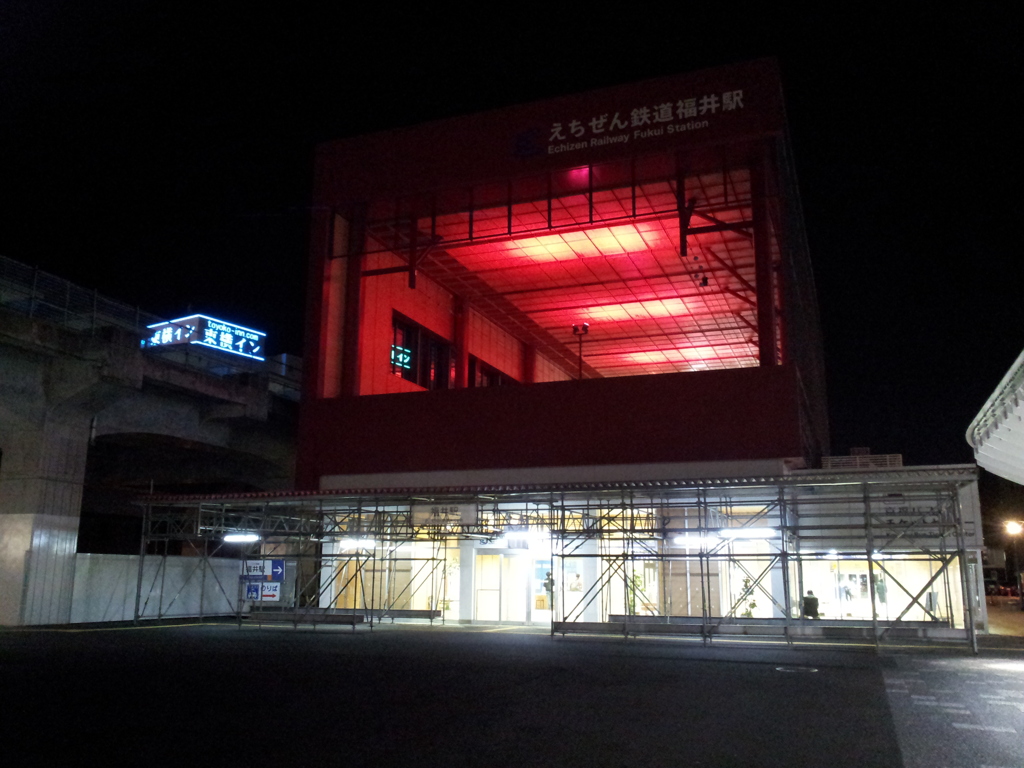 2019/04/13_夜のえちぜん鉄道福井駅