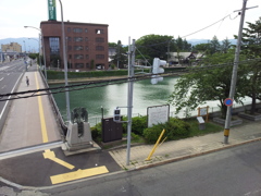 2018/07/16_堤交差点歩道橋から堤川を望む