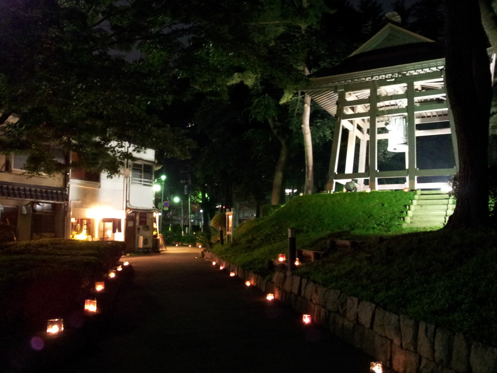 2016/07/16_夜の盛岡城跡公園（岩手公園）時鐘とライトアップ