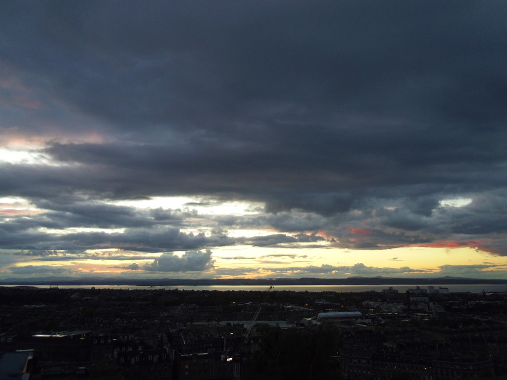 2016/05/21_カールトン・ヒルからフォース湾の夕暮れを望む