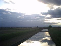 2017/05/14_ 野通川に雲