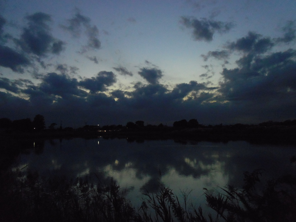 2016/11/26_溜め池の夕暮れ
