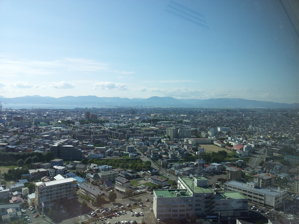 2016/08/12_五稜郭タワーから北の山々を望む