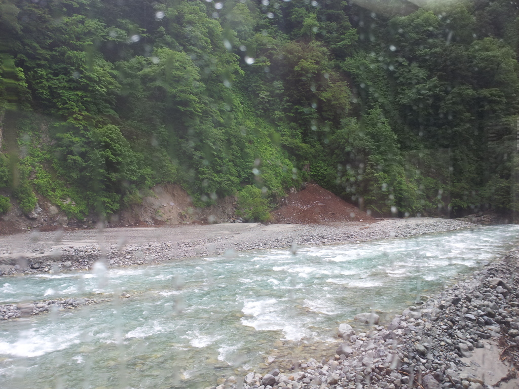 2018/05/31_宇奈月〜欅平間の車窓風景 黒部川