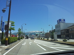 2017/05/19_車窓から立山連峰を望む