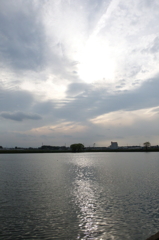 2016/04/18_曇天の溜め池