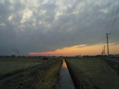 2017/03/25_用水路の夕暮れ